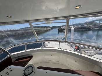 thumb_092194-cabo-47-flybridge-fs