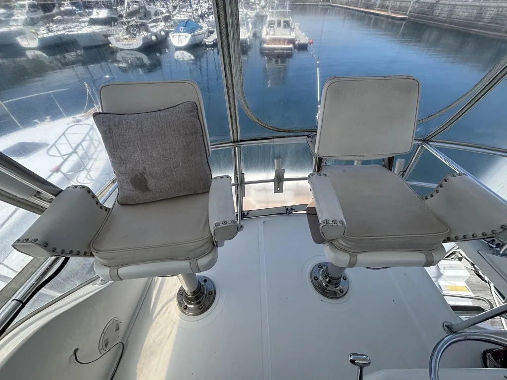 banner_092194-cabo-47-flybridge-fs