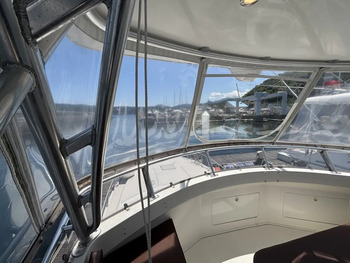 thumb_092194-cabo-47-flybridge-fs