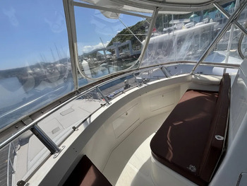 thumb_092194-cabo-47-flybridge-fs