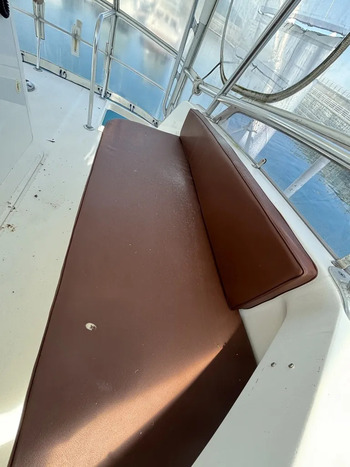 thumb_092194-cabo-47-flybridge-fs