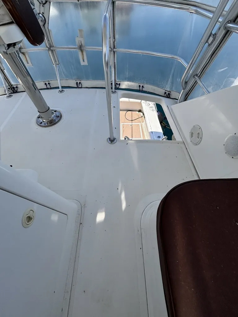 banner_092194-cabo-47-flybridge-fs