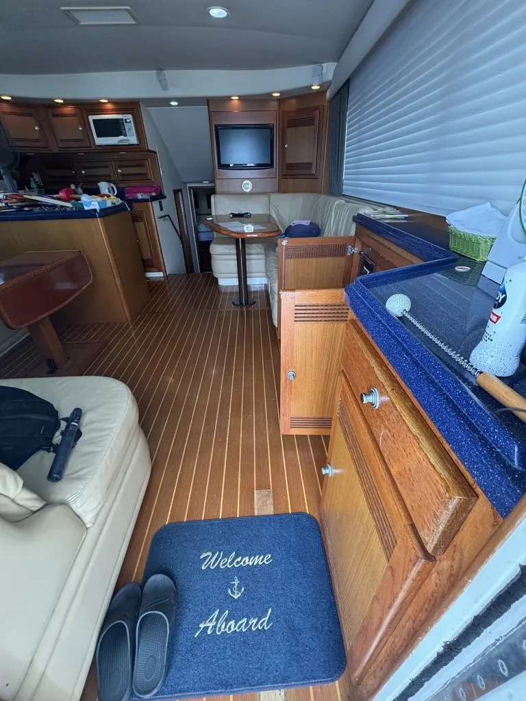 banner_092194-cabo-47-flybridge-fs