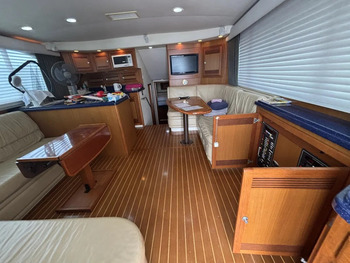 thumb_092194-cabo-47-flybridge-fs
