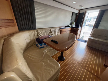 thumb_092194-cabo-47-flybridge-fs