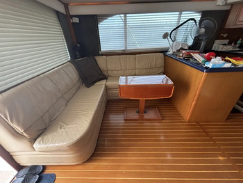 thumb_092194-cabo-47-flybridge-fs