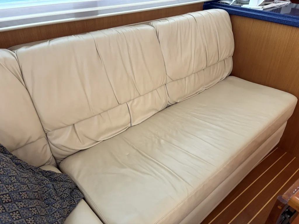 banner_092194-cabo-47-flybridge-fs