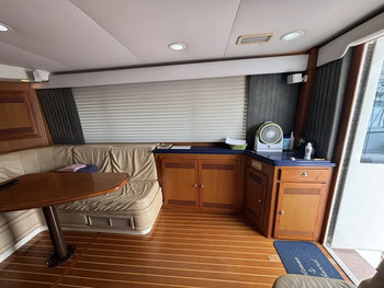 thumb_092194-cabo-47-flybridge-fs