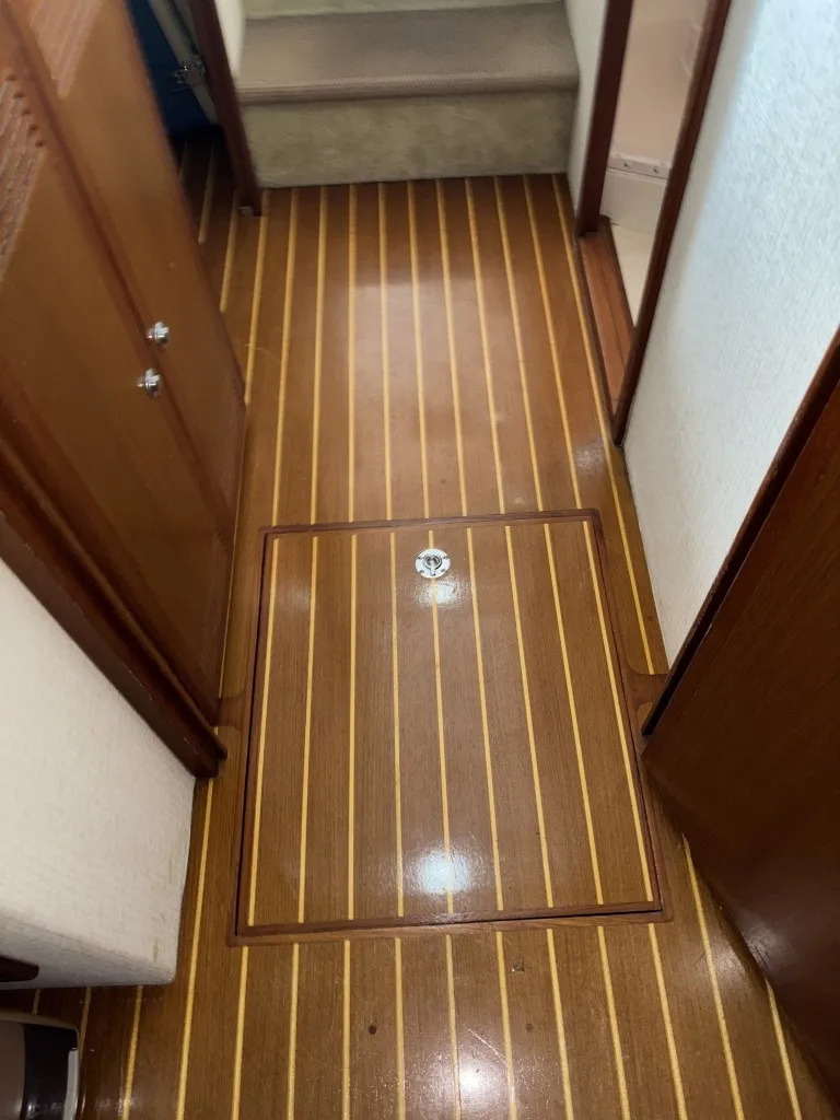 banner_092194-cabo-47-flybridge-fs