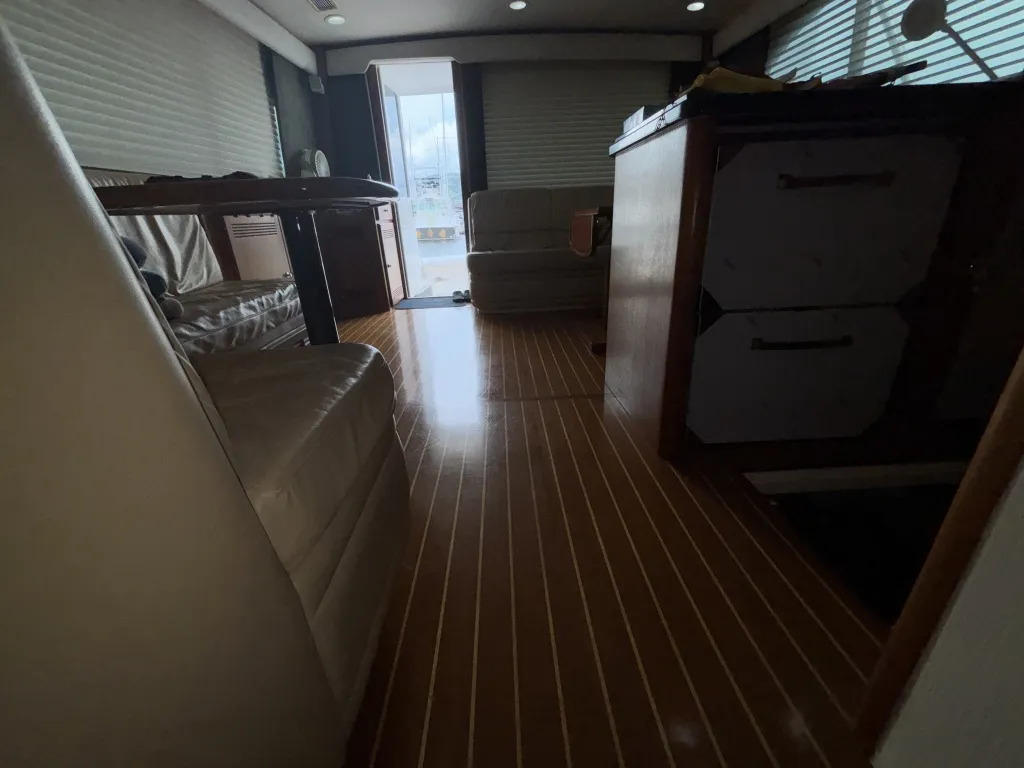 banner_092194-cabo-47-flybridge-fs