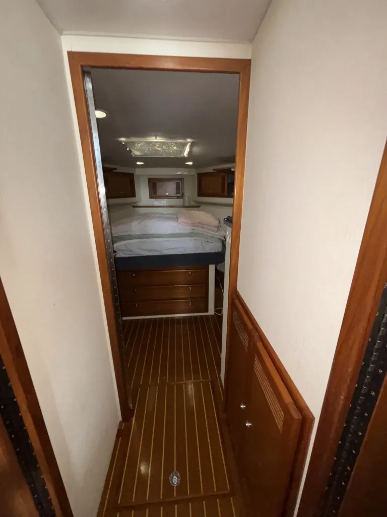 banner_092194-cabo-47-flybridge-fs