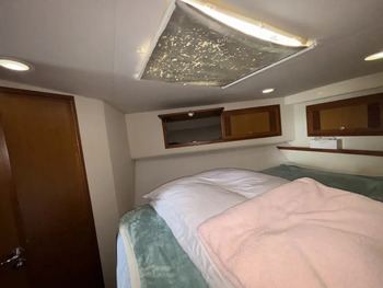 thumb_092194-cabo-47-flybridge-fs