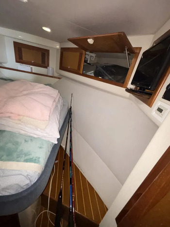 thumb_092194-cabo-47-flybridge-fs