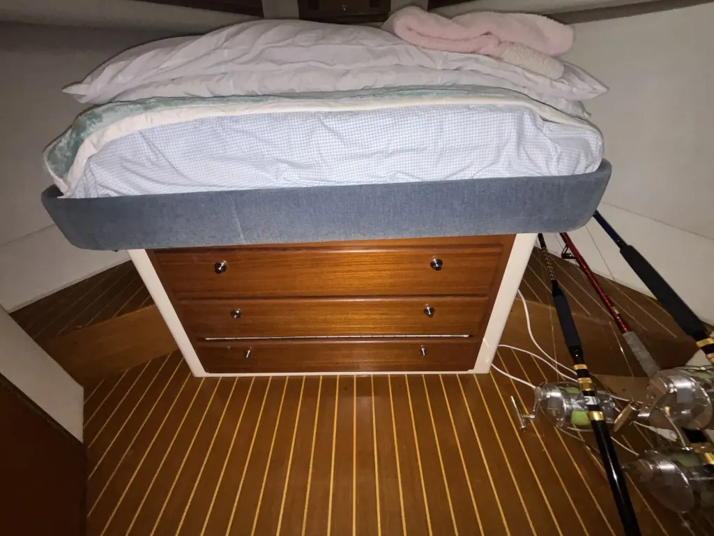 banner_092194-cabo-47-flybridge-fs
