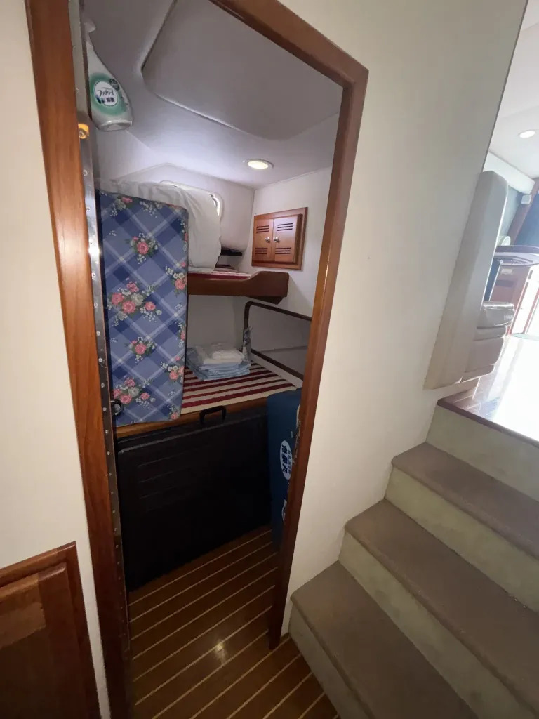 banner_092194-cabo-47-flybridge-fs