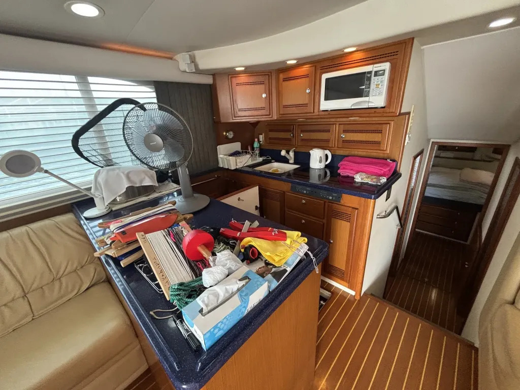 banner_092194-cabo-47-flybridge-fs