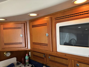 thumb_092194-cabo-47-flybridge-fs