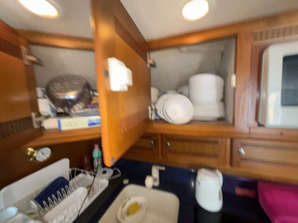 banner_092194-cabo-47-flybridge-fs