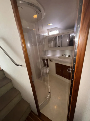 thumb_092194-cabo-47-flybridge-fs