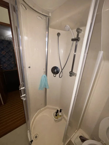 thumb_092194-cabo-47-flybridge-fs