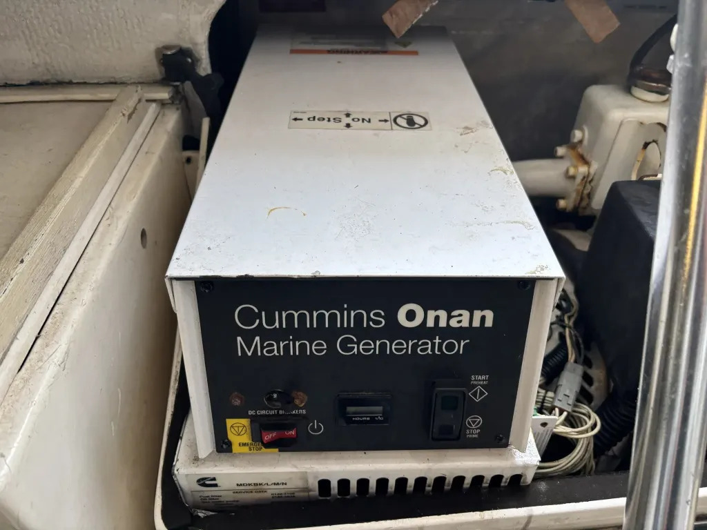 banner_092194-cabo-47-flybridge-fs