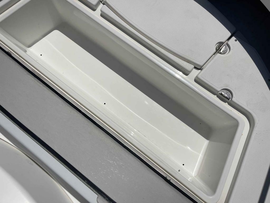 banner_092282-nissan-wing-fisher-27