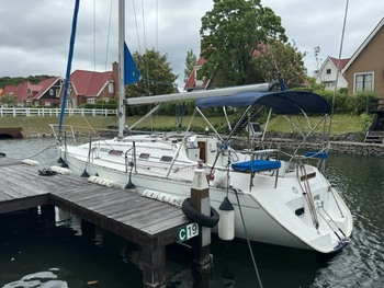 thumb_092511-beneteau-oceanis-300-cu