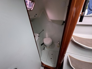 thumb_092511-beneteau-oceanis-300-cu