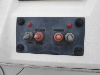 thumb_092519-bayliner-3288-ek