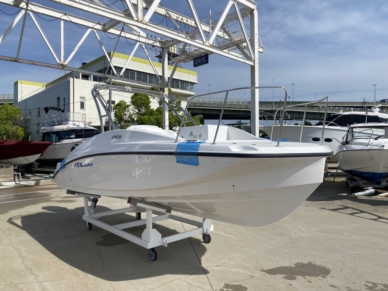 banner_078518-yamaha-ax220