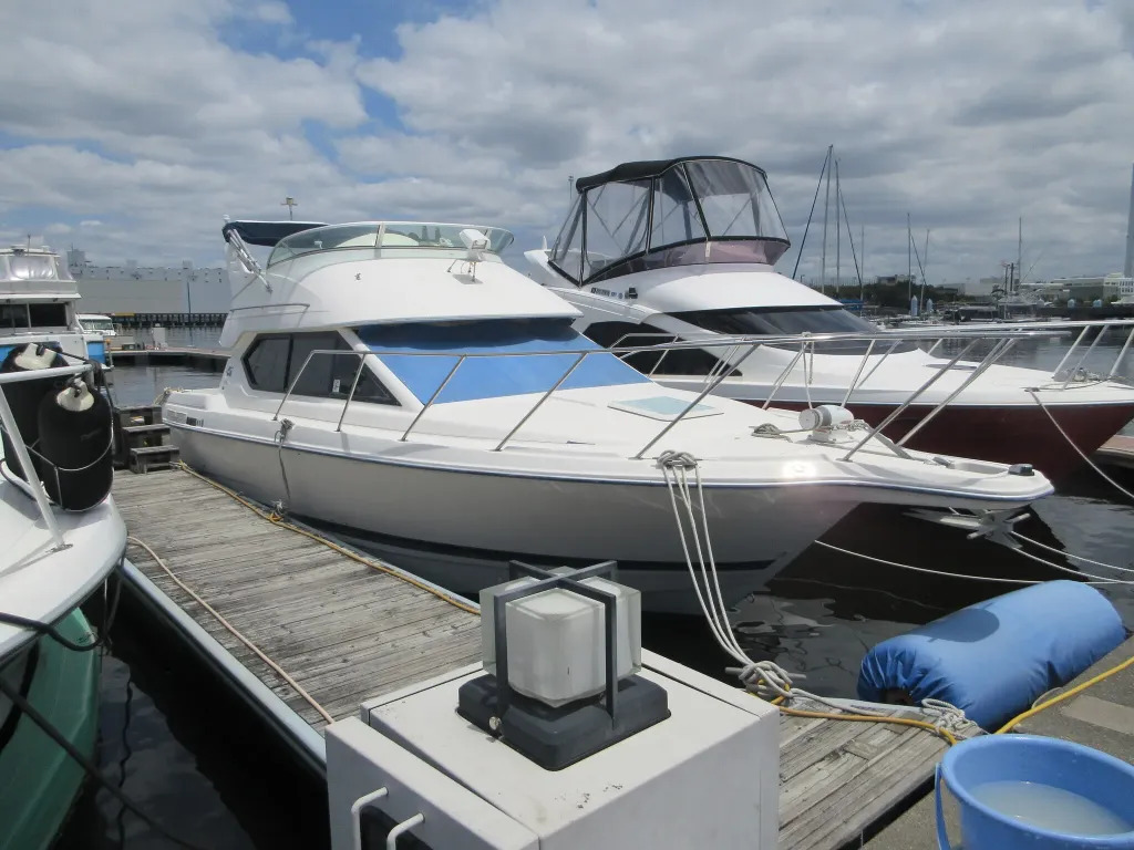banner_092583-bayliner-288-cb