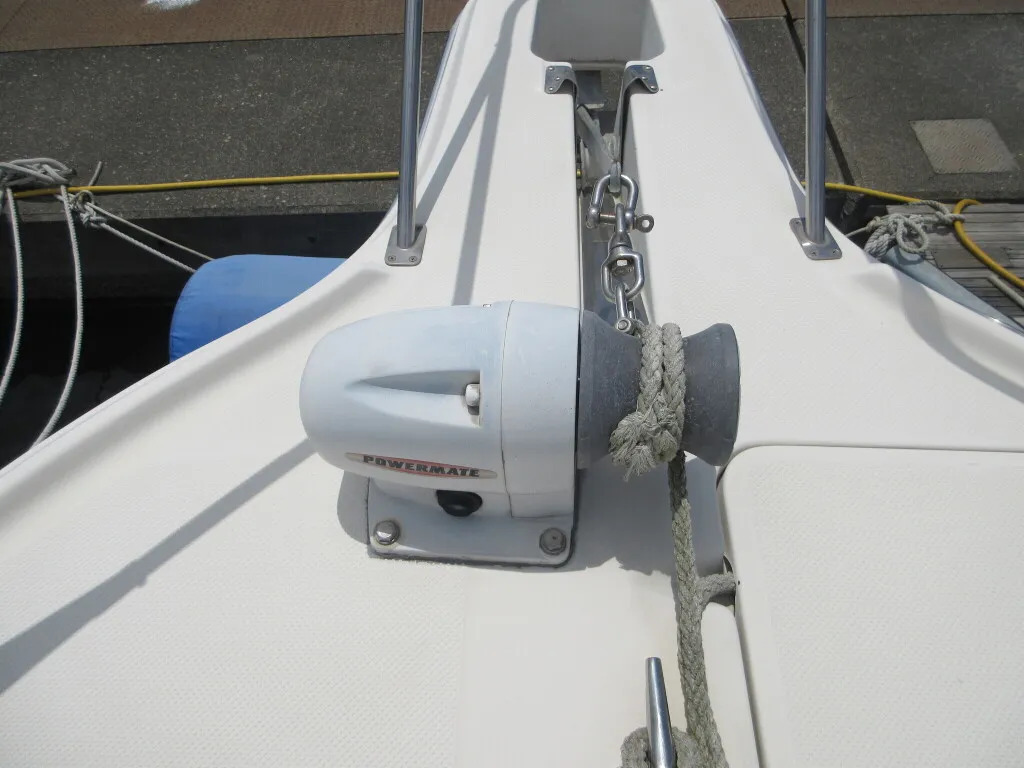 banner_092583-bayliner-288-cb