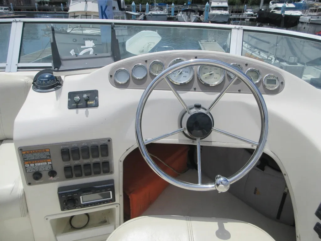 banner_092583-bayliner-288-cb