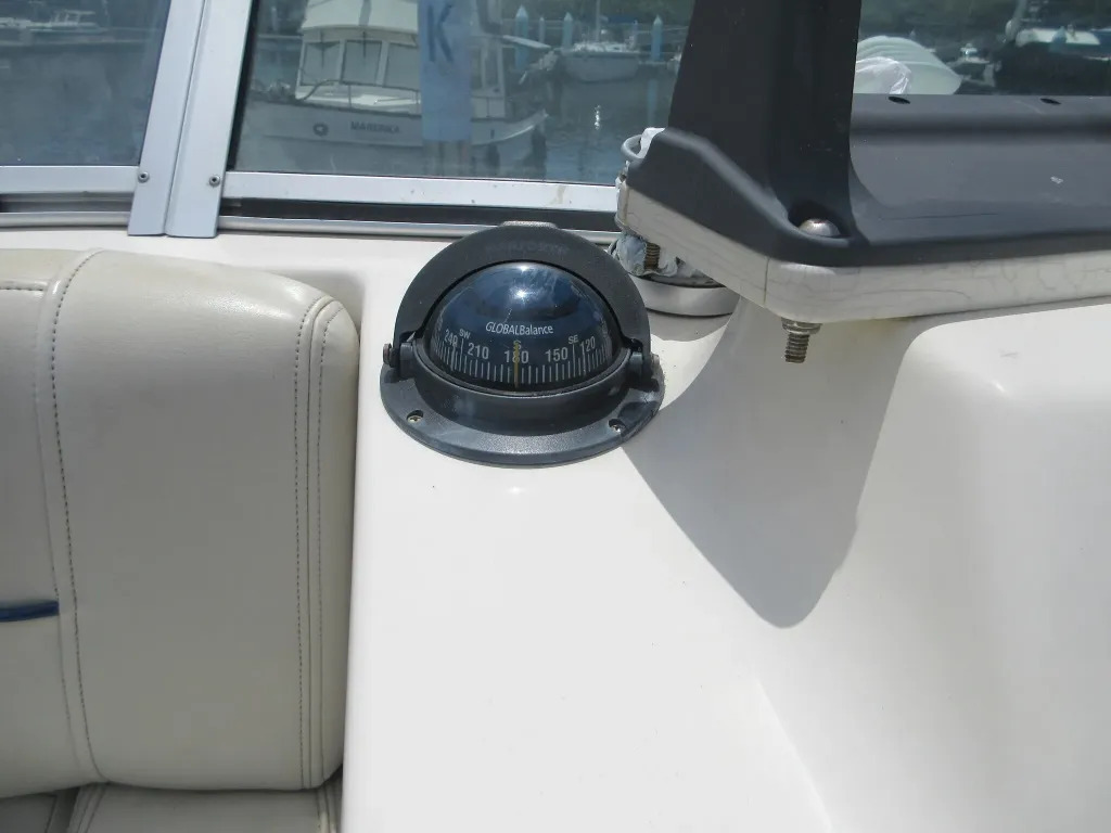 banner_092583-bayliner-288-cb