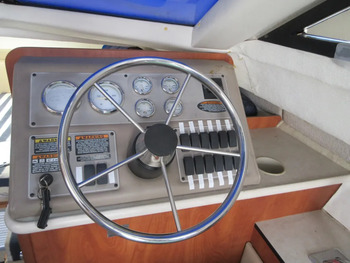 thumb_092583-bayliner-288-cb
