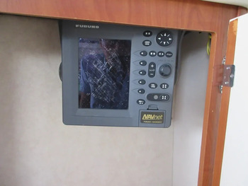 thumb_092583-bayliner-288-cb