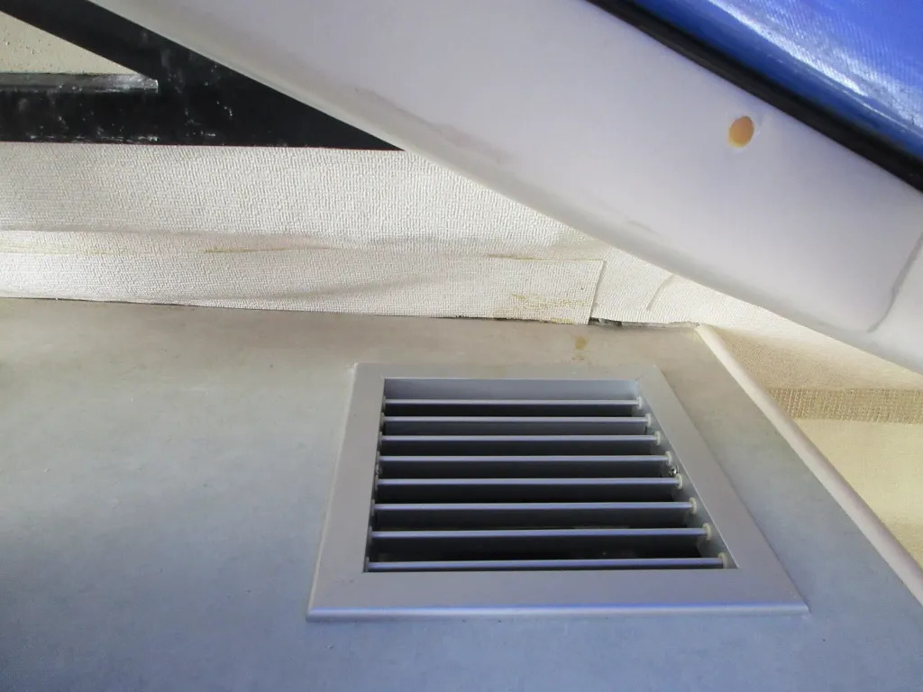 banner_092583-bayliner-288-cb