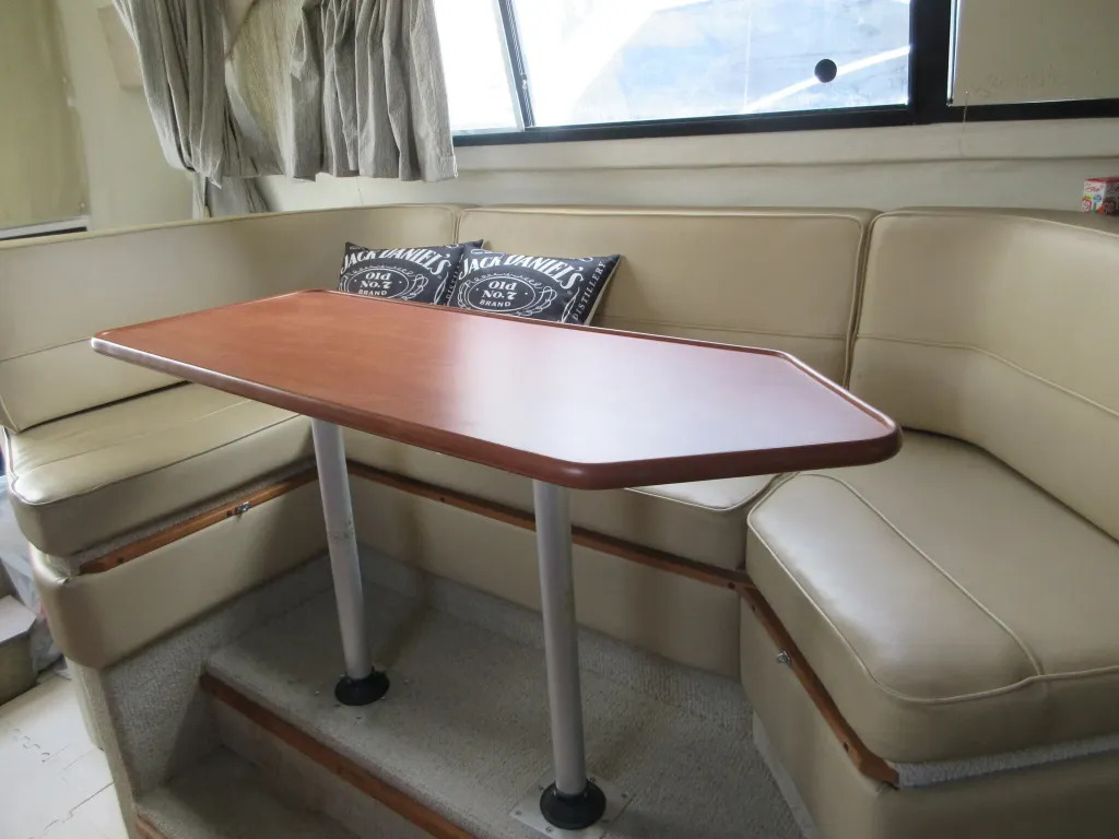 banner_092583-bayliner-288-cb