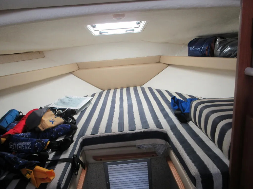 banner_092583-bayliner-288-cb