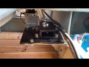 thumb_092593-yanmar-de29bf