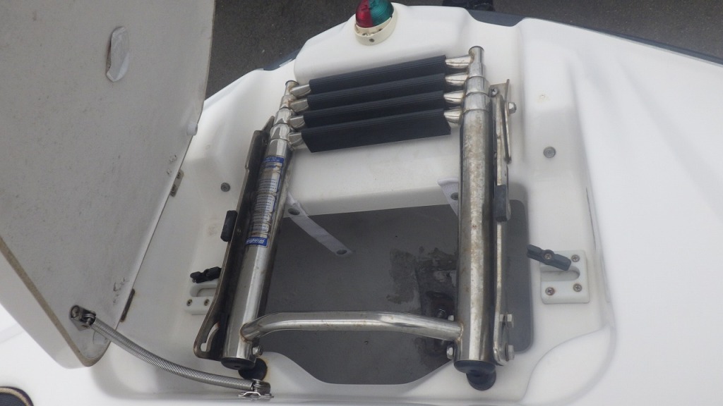 banner_092643-yamaha-ar210