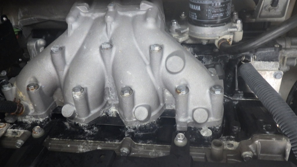 banner_092643-yamaha-ar210