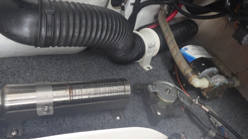 banner_092643-yamaha-ar210
