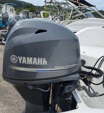 thumb_092803-yamaha-sr-x