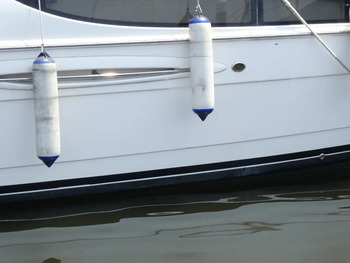 thumb_080876-meridian-yachts-459-cockpit-motoryacht