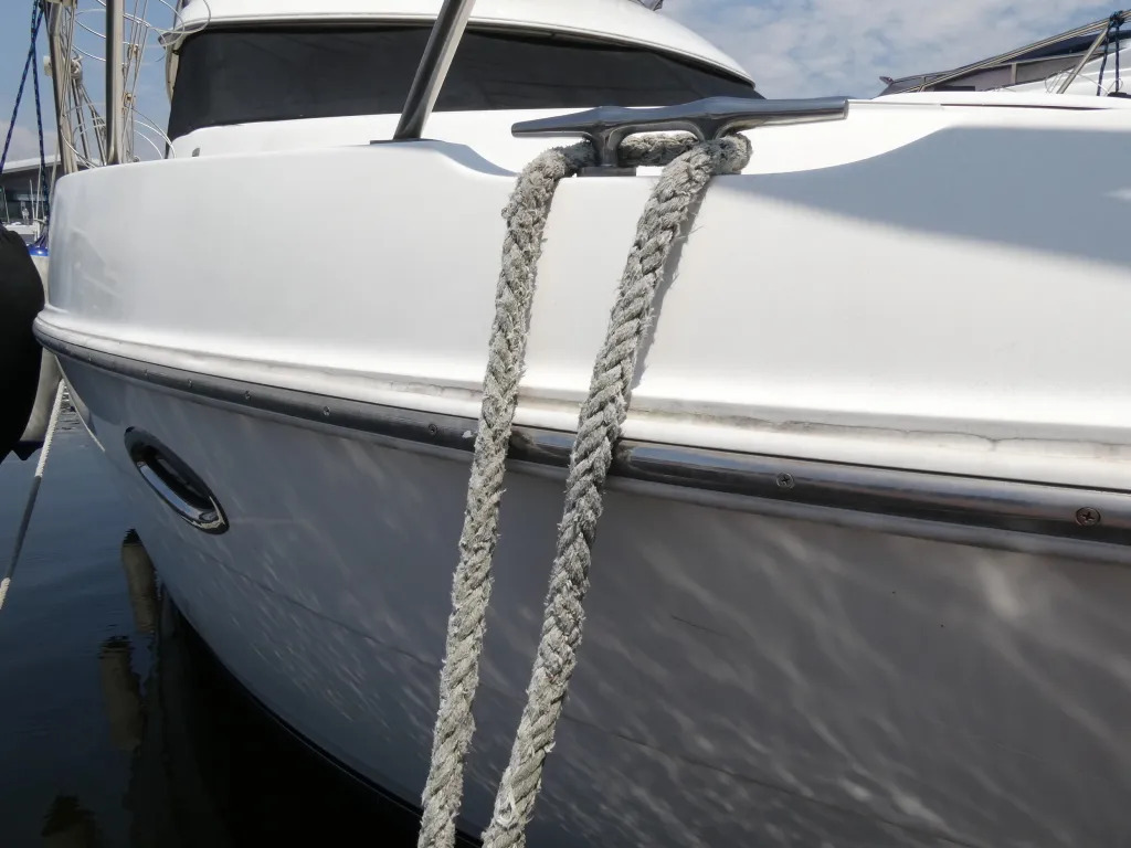 banner_080876-meridian-yachts-459-cockpit-motoryacht