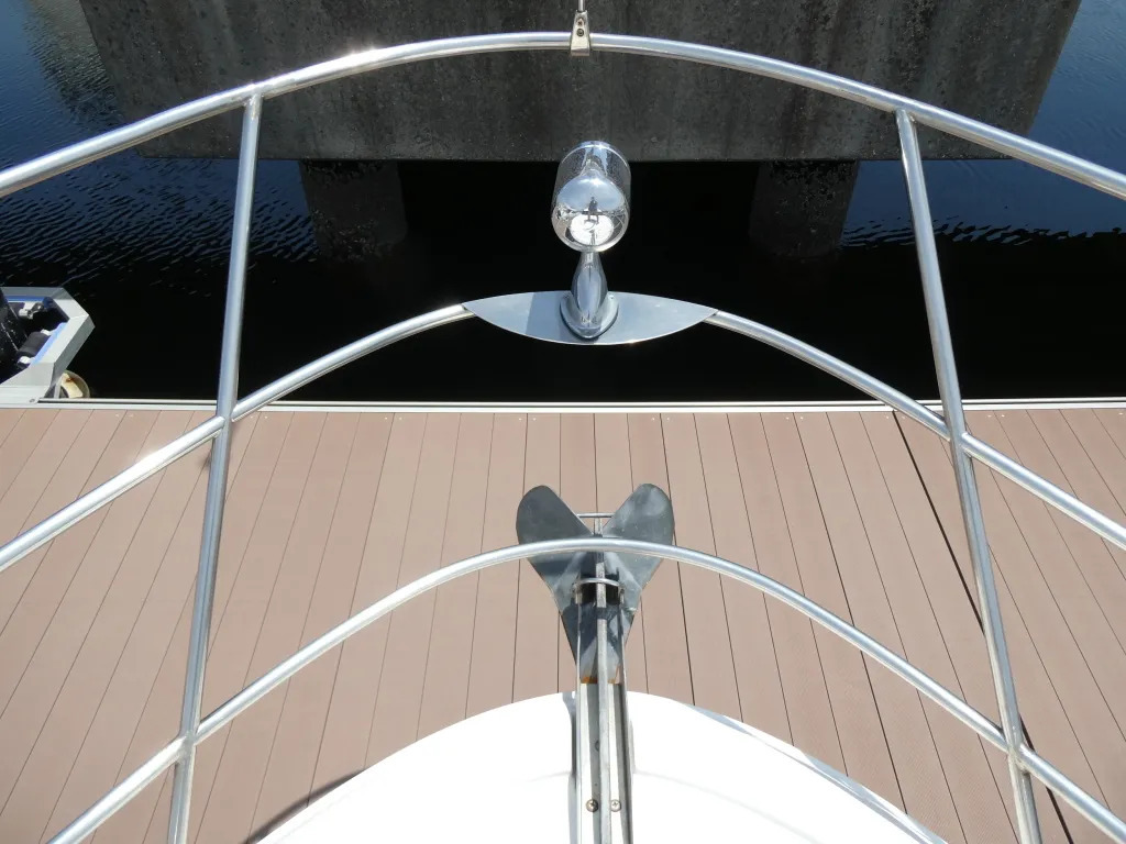 banner_080876-meridian-yachts-459-cockpit-motoryacht