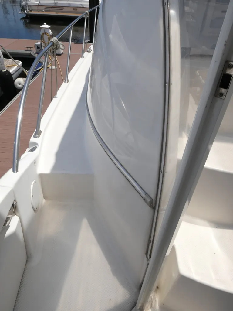 banner_080876-meridian-yachts-459-cockpit-motoryacht