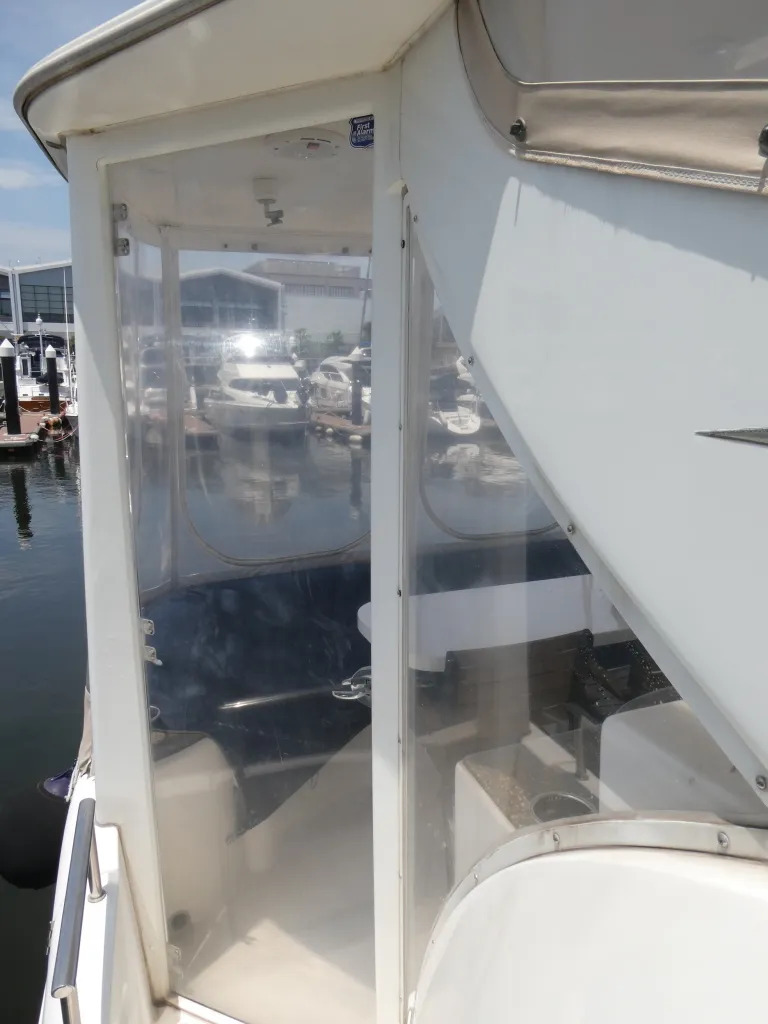 banner_080876-meridian-yachts-459-cockpit-motoryacht