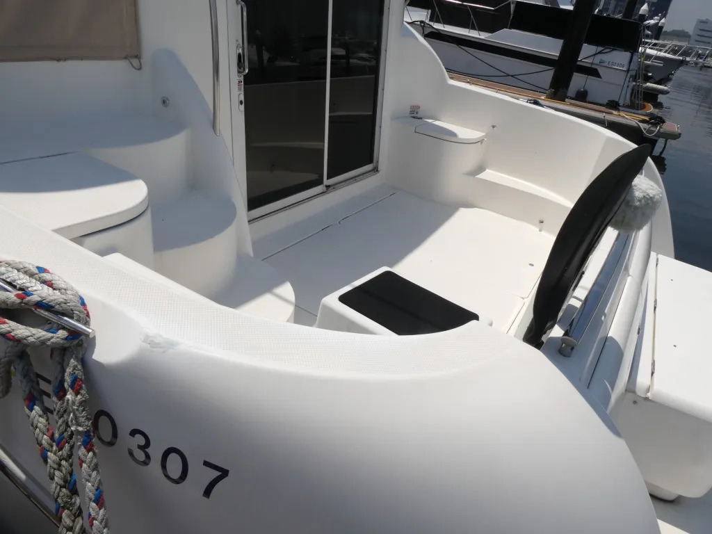 banner_080876-meridian-yachts-459-cockpit-motoryacht